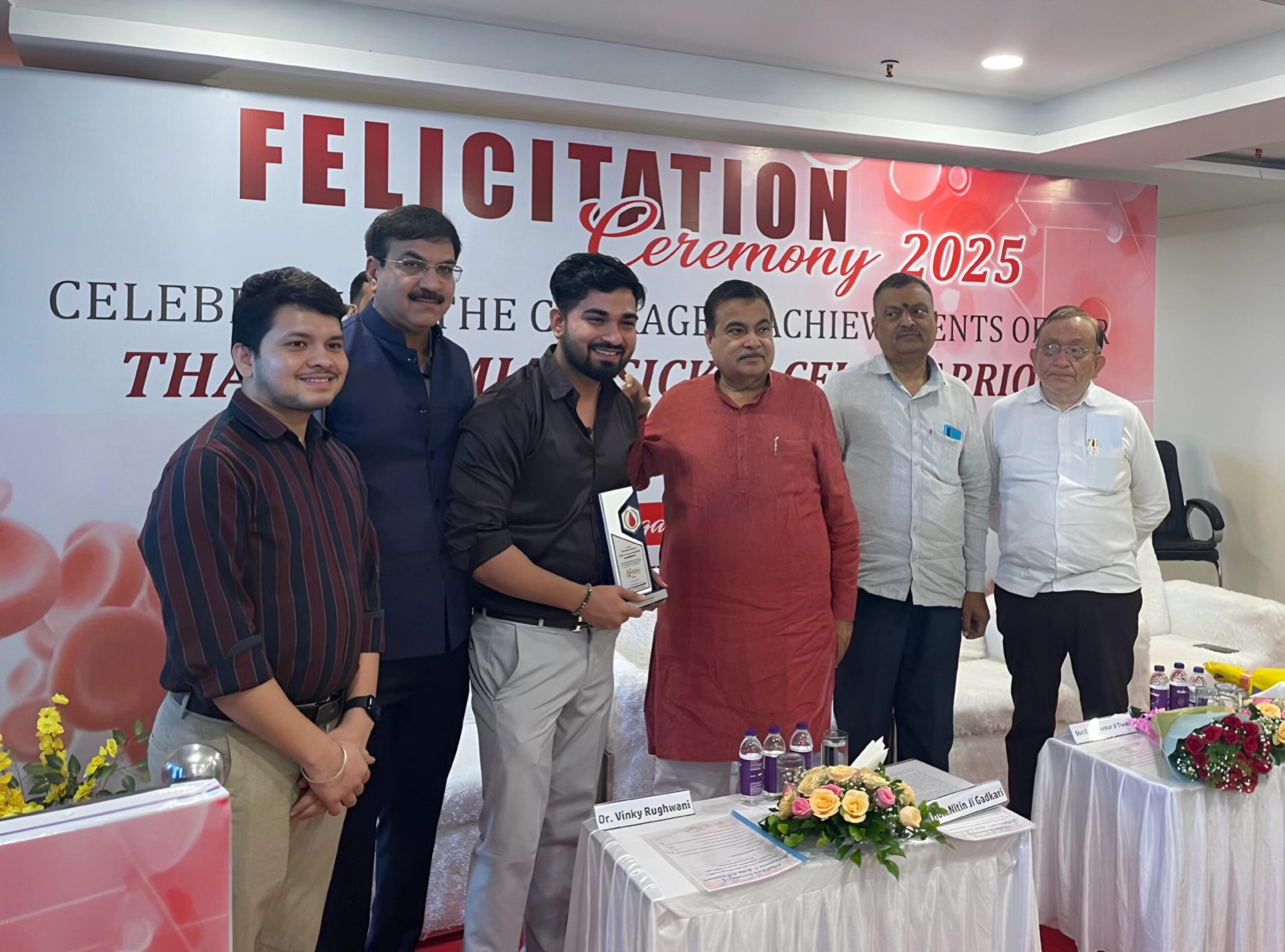 Nitin Gadkari Felicitates Entrepreneur Hunny Khattar for Social Work with Thalassemia & Sickle Cell Society of India
