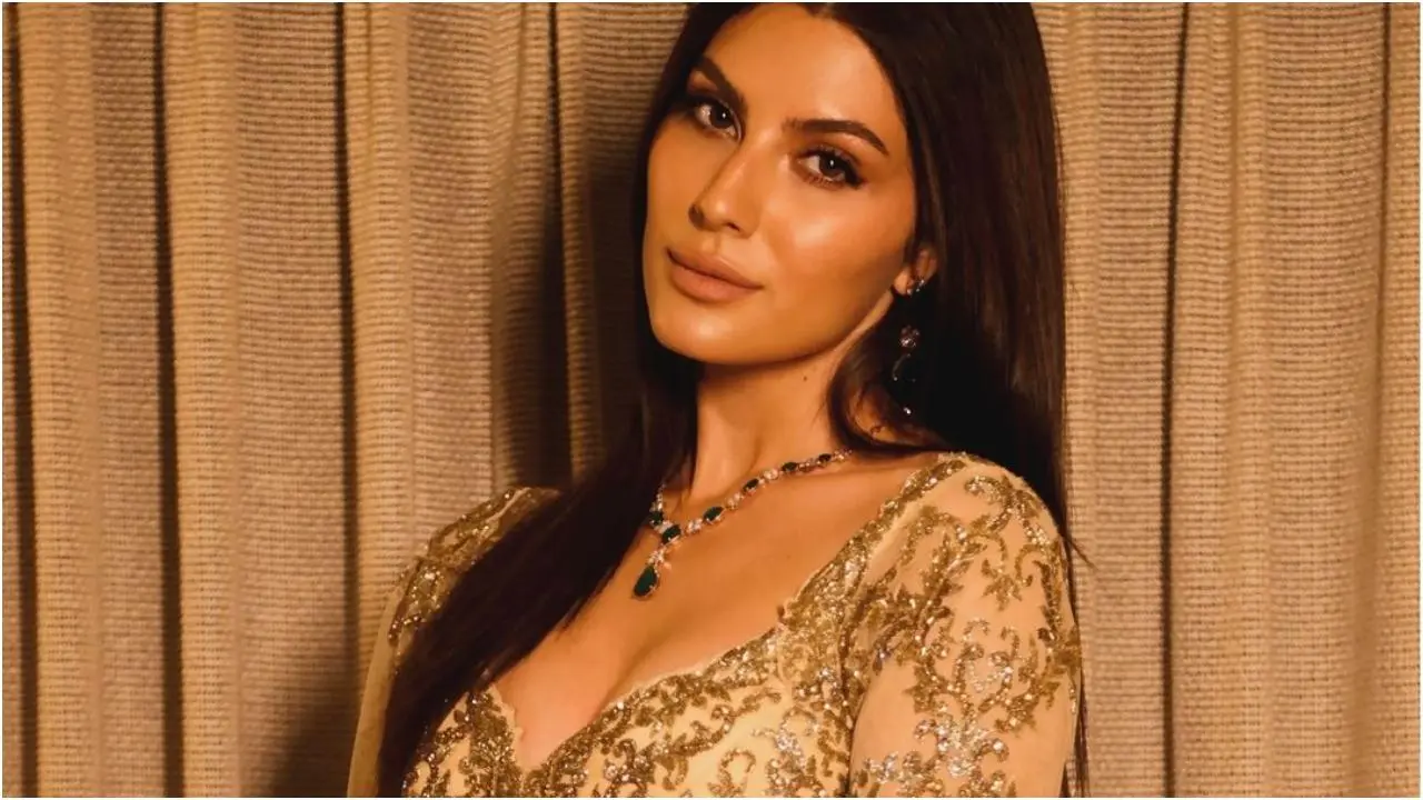Who is Elnaaz Norouzi? Iranian-German Actress Breaking Barriers Across Bollywood and Hollywood