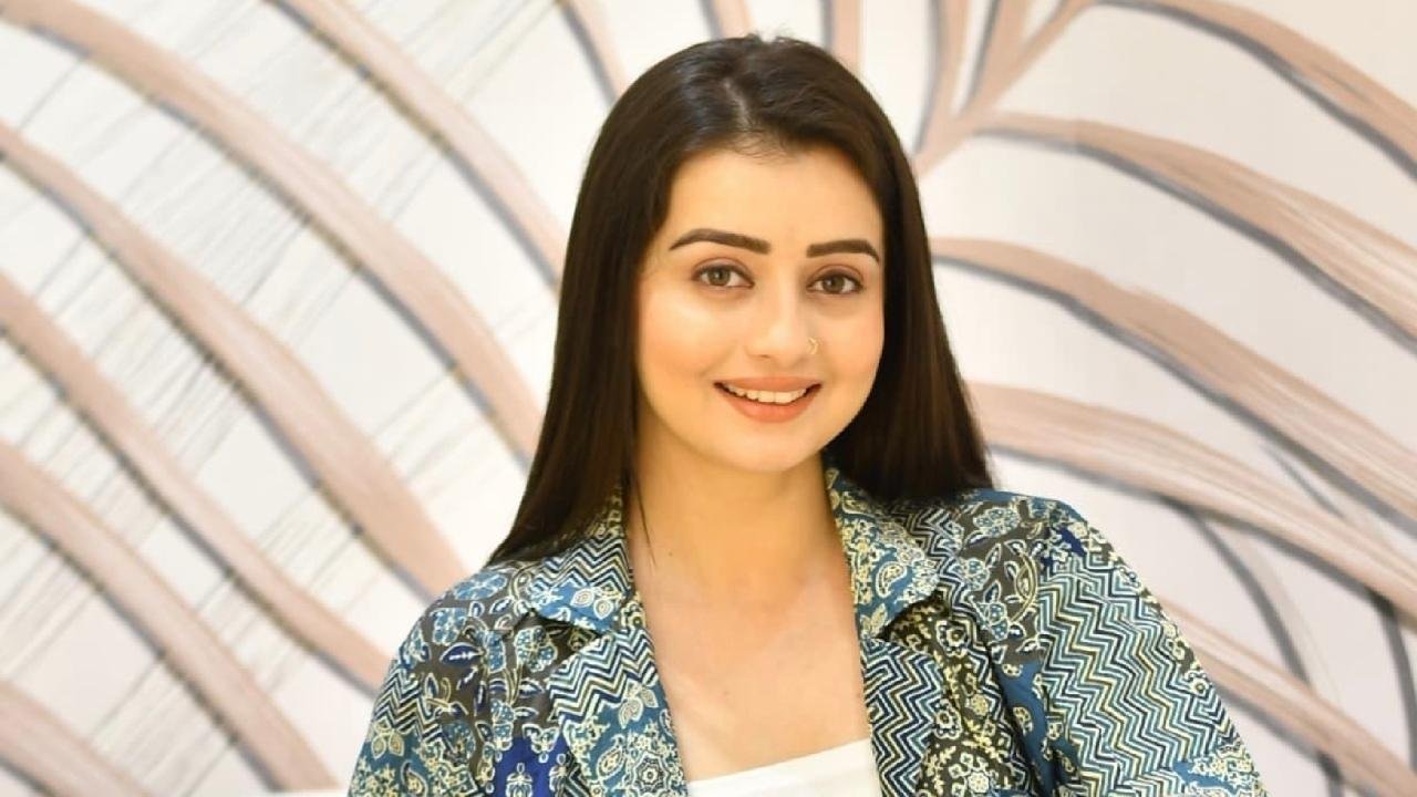 Chahat Pandey Biography: Age, Bigg Boss 18, TV Shows, Politics, Family and Career