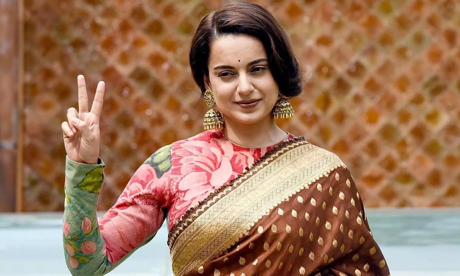 Kangana Ranaut: Kangana Ranaut Age, Net Worth, Movies, Husband, Politics and Latest News (2025)